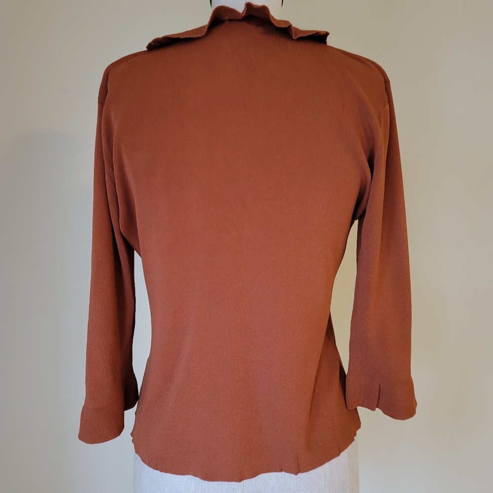 Ruffled top - Picture 3 of 5